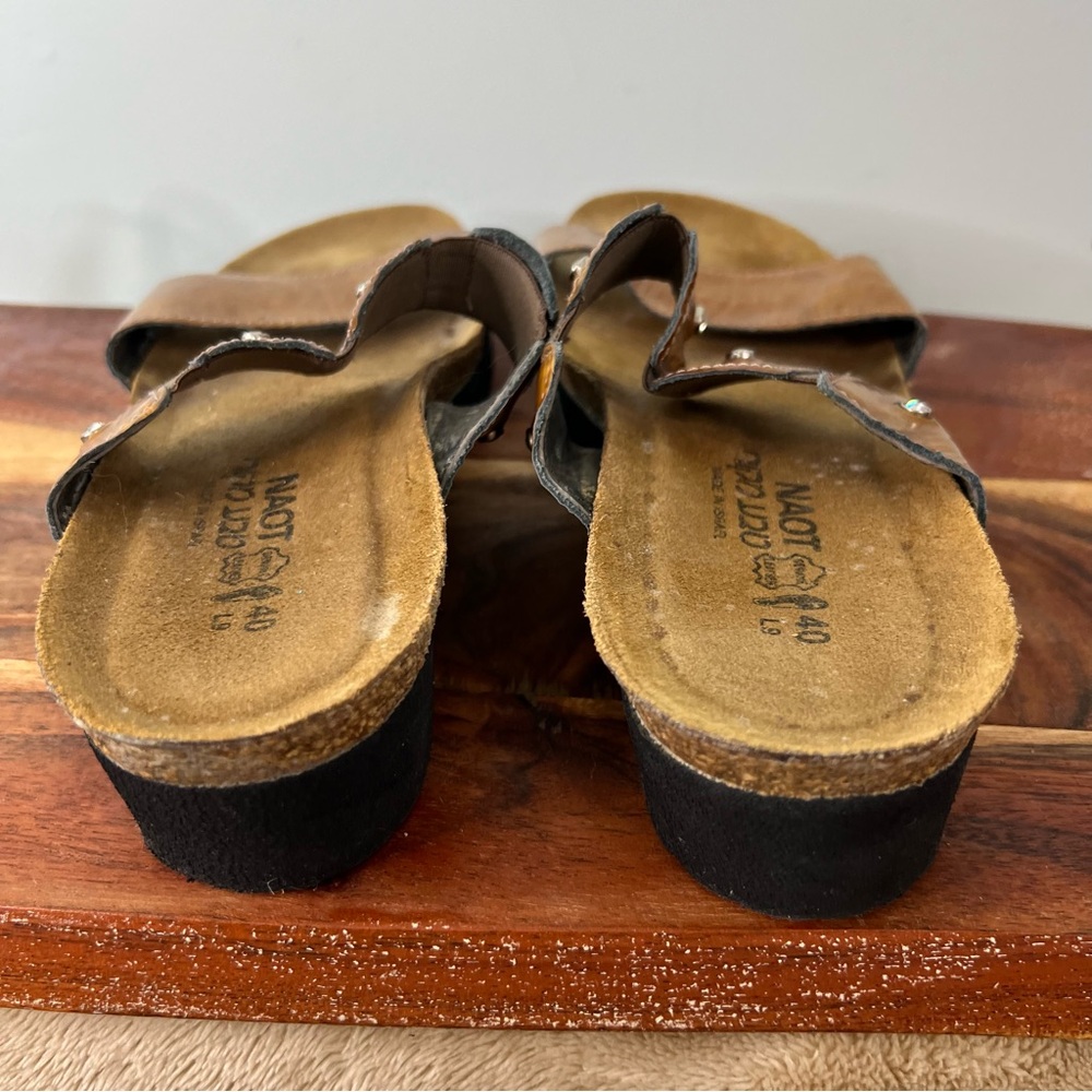 Naot Brown Leather Comfort Sandals Women’s Stud Accents US 9 EU 40 - Picture 6 of 8